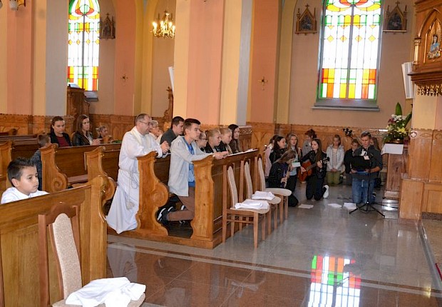 Czuwanie modlitewne i przyjęcie kandydat&oacute;w do posługi ministranta