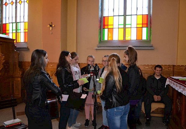 Czuwanie modlitewne i przyjęcie kandydat&oacute;w do posługi ministranta