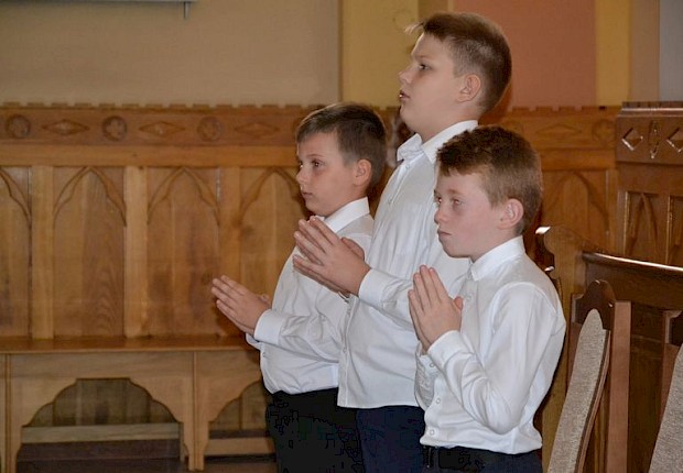 Czuwanie modlitewne i przyjęcie kandydat&oacute;w do posługi ministranta