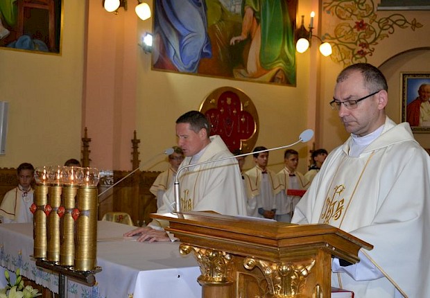Czuwanie modlitewne i przyjęcie kandydat&oacute;w do posługi ministranta