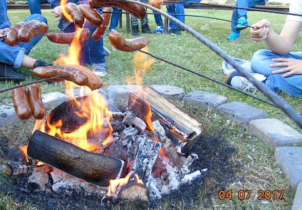 Czuwanie modlitewne i ognisko parafialnych grup duszpasterskich