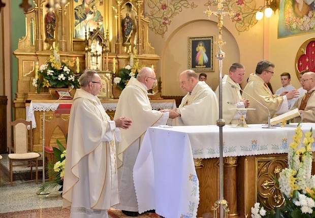 Złoty Jubileusz Kapaństwa ks. kan. Henryka Stopy