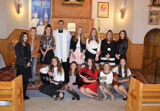 5 rocznica powstania scholi w Ożańsku