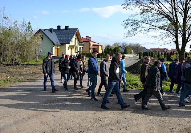 Pielgrzymka do Matki Bożej w lesie