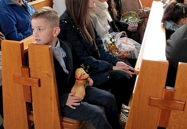 Poświęcenie pokarm&oacute;w wielkanocnych