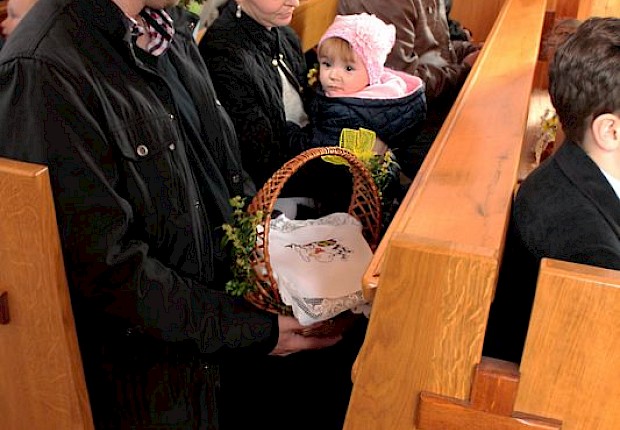 Poświęcenie pokarm&oacute;w wielkanocnych