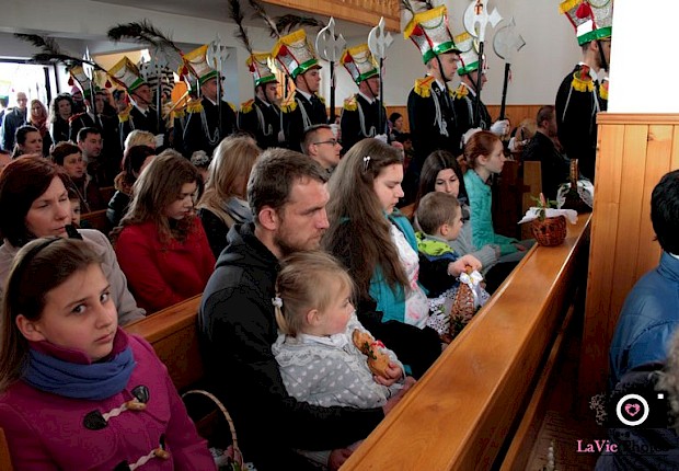 Poświęcenie pokarm&oacute;w wielkanocnych