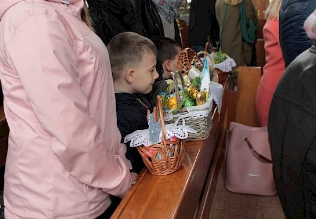 Poświęcenie pokarm&oacute;w wielkanocnych
