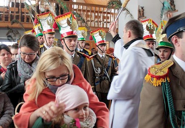 Poświęcenie pokarm&oacute;w wielkanocnych