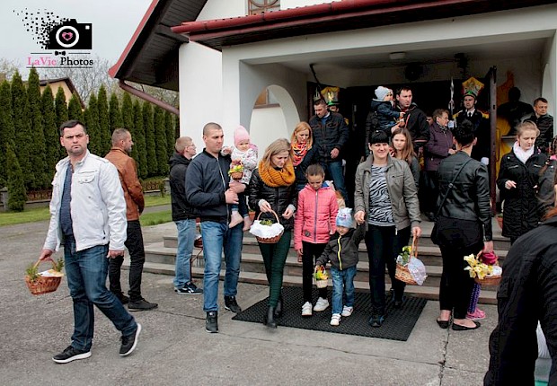 Poświęcenie pokarm&oacute;w wielkanocnych