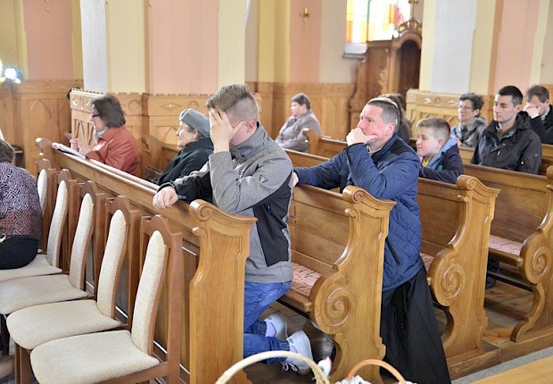 Poświęcenie pokarm&oacute;w wielkanocnych