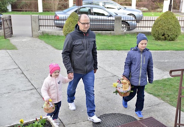 Poświęcenie pokarm&oacute;w wielkanocnych