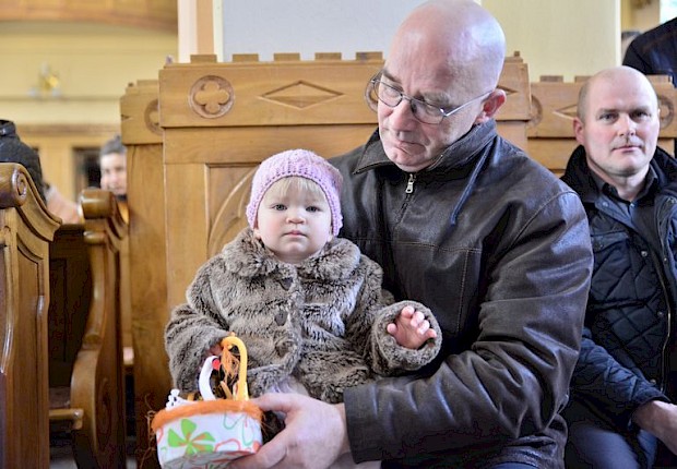 Poświęcenie pokarm&oacute;w wielkanocnych