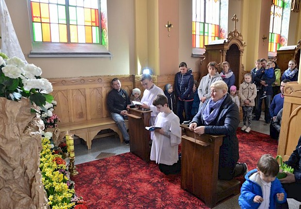 Poświęcenie pokarm&oacute;w wielkanocnych