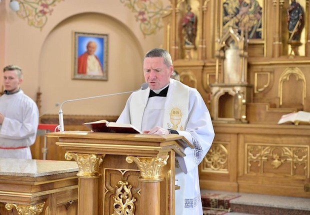 Poświęcenie pokarm&oacute;w wielkanocnych