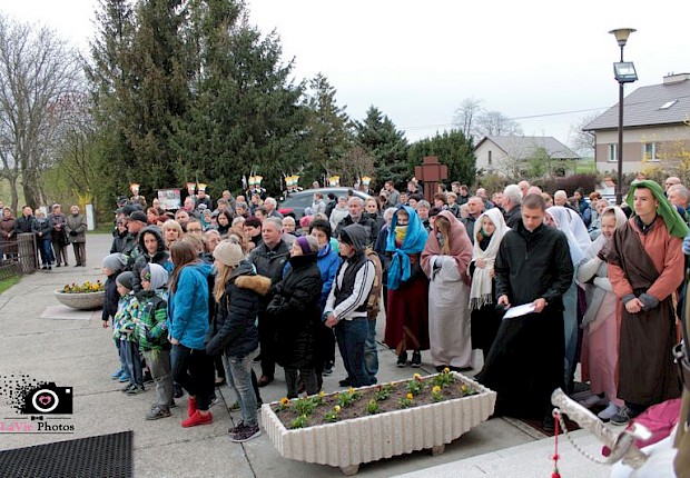 Parafialna droga krzyżowa