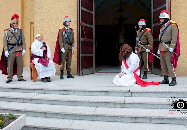 Parafialna droga krzyżowa