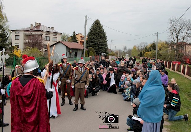 Parafialna droga krzyżowa