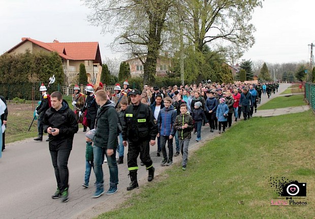 Parafialna droga krzyżowa