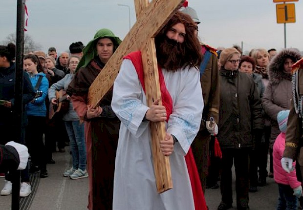 Parafialna droga krzyżowa