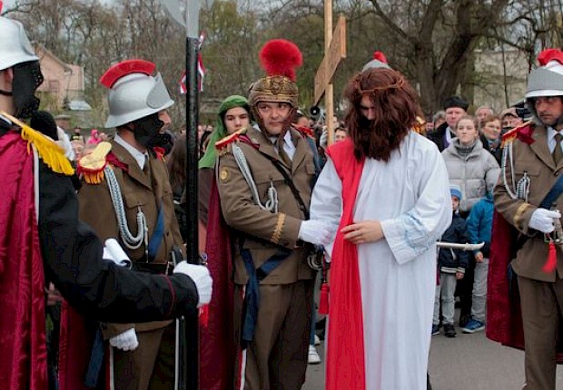 Parafialna droga krzyżowa