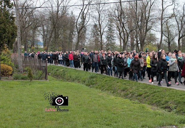Parafialna droga krzyżowa