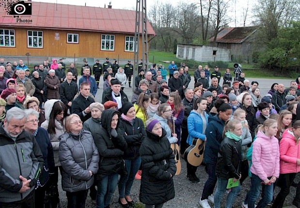 Parafialna droga krzyżowa