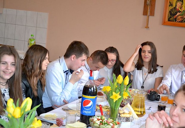 Zatwierdzenie Stowarzyszenia Ruchu Apostolstwa Młodzieży - Agapa
