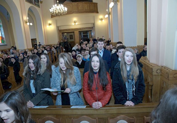 Zatwierdzenie Stowarzyszenia Ruchu Apostolstwa Młodzieży - Msza Święta