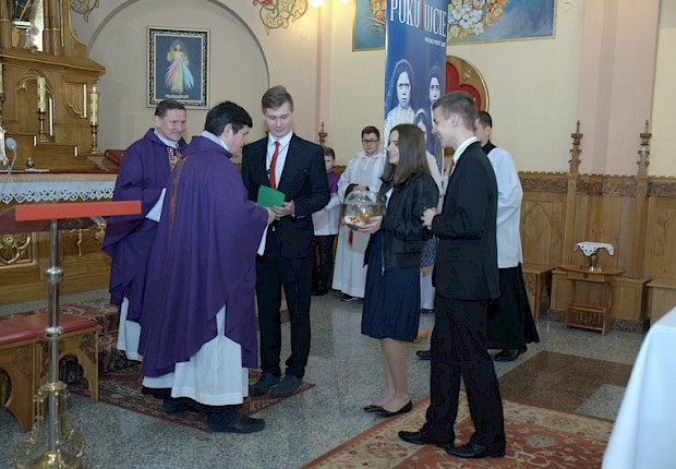 Zatwierdzenie Stowarzyszenia Ruchu Apostolstwa Młodzieży - Msza Święta