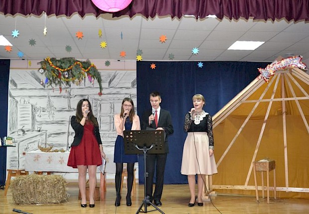 Przedstawienie jasełkowe oraz IV Parafialny Przegląd Kolęd i Pastorałek