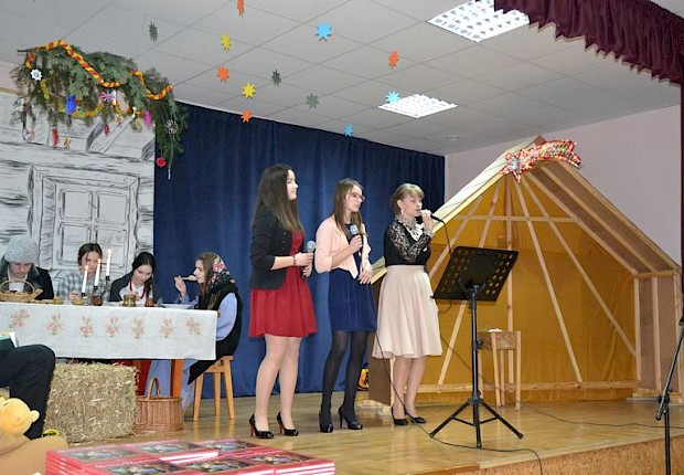 Przedstawienie jasełkowe oraz IV Parafialny Przegląd Kolęd i Pastorałek