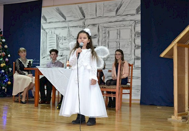 Przedstawienie jasełkowe oraz IV Parafialny Przegląd Kolęd i Pastorałek