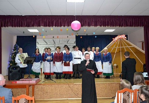 Przedstawienie jasełkowe oraz IV Parafialny Przegląd Kolęd i Pastorałek