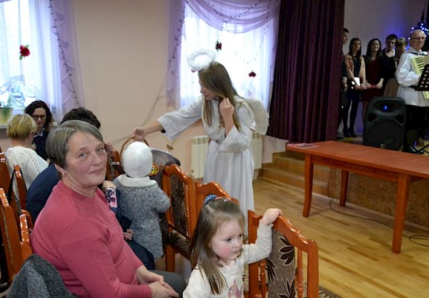 Przedstawienie jasełkowe oraz IV Parafialny Przegląd Kolęd i Pastorałek