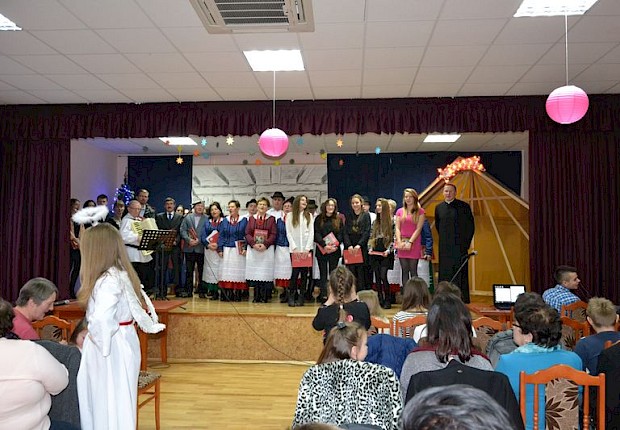 Przedstawienie jasełkowe oraz IV Parafialny Przegląd Kolęd i Pastorałek