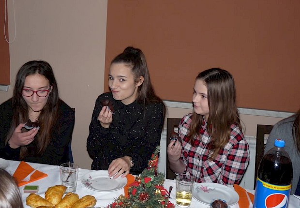 Spotkanie opłatkowe scholi "Fidelis" i Ramu
