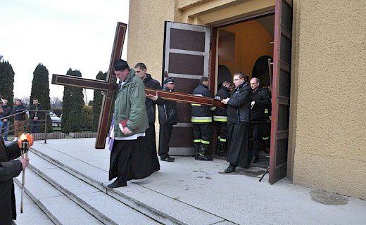 Parafialna droga krzyżowa