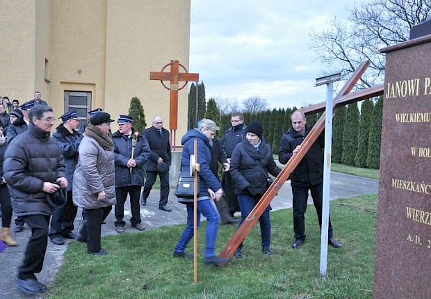 Parafialna droga krzyżowa
