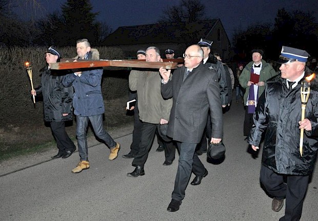 Parafialna droga krzyżowa