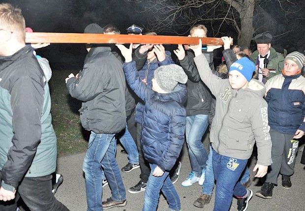 Parafialna droga krzyżowa
