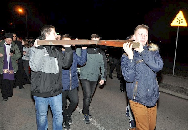Parafialna droga krzyżowa
