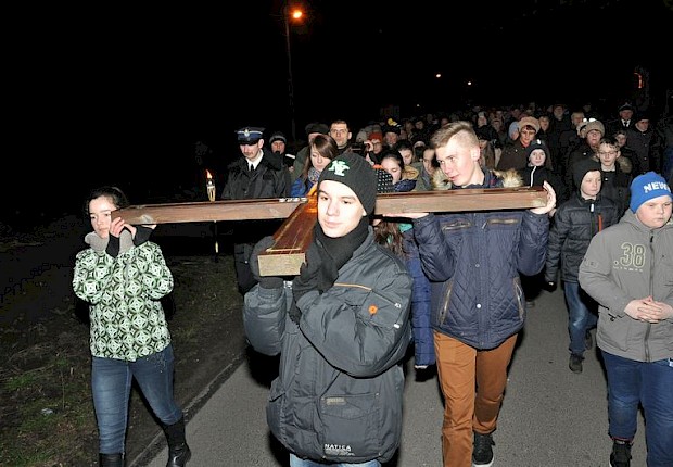 Parafialna droga krzyżowa