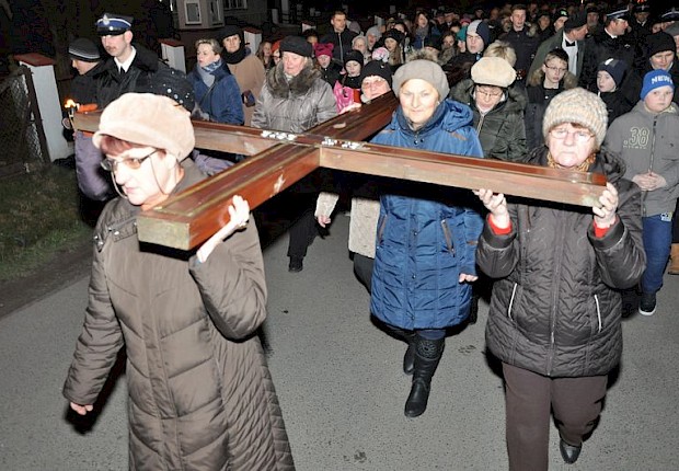 Parafialna droga krzyżowa