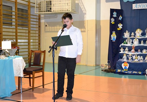 Wiecz&oacute;r poetycko-muzyczny "Anioły są wśr&oacute;d nas"