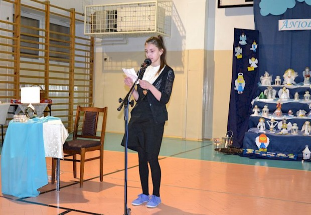 Wiecz&oacute;r poetycko-muzyczny "Anioły są wśr&oacute;d nas"