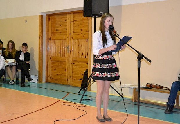 Wiecz&oacute;r poetycko-muzyczny "Anioły są wśr&oacute;d nas"
