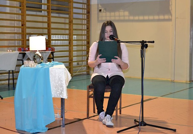 Wiecz&oacute;r poetycko-muzyczny "Anioły są wśr&oacute;d nas"