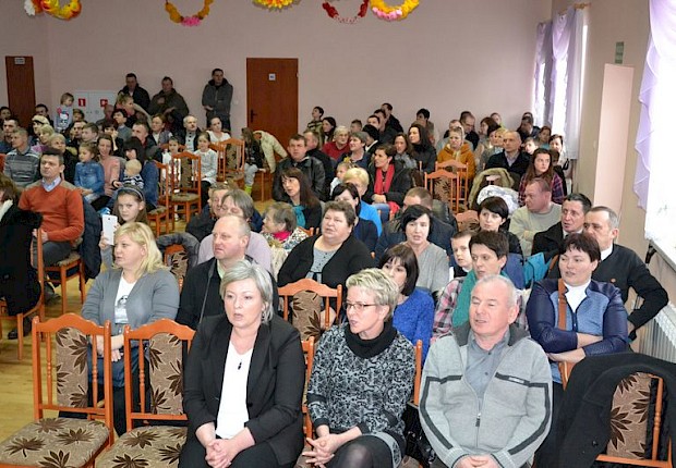 Jasełka i III Parafialny Przegląd Kolęd i Pastorałek