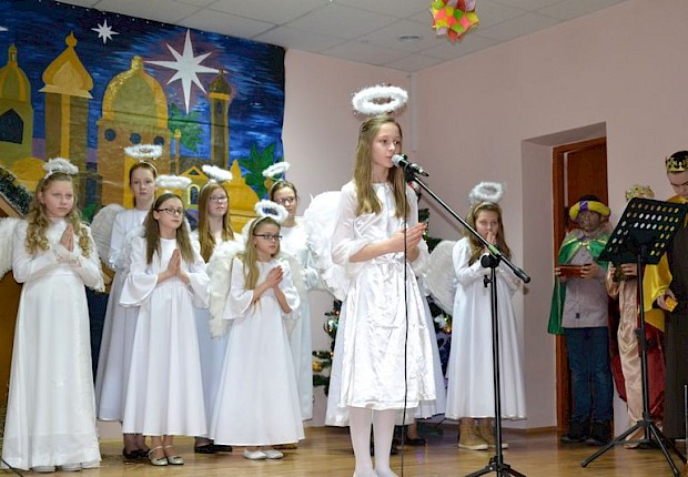 Jasełka i III Parafialny Przegląd Kolęd i Pastorałek